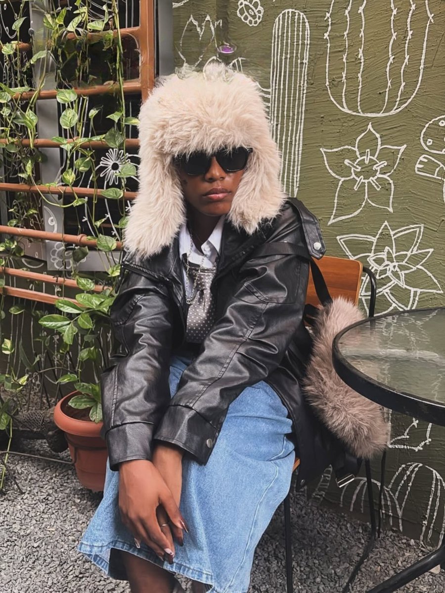 Mary Shy (Carter Sister) tweet media