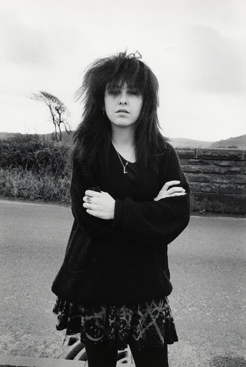 SideGallery's tweet image. 📷 Images of Youth in Cumbria

In 1990, John Rigby worked with young people in West Cumbria to make portraits shaped by their own choices of dress, setting and pose. The result is a collaborative record of youth identity, self-presentation and place.

🔗 sidegallery.co.uk/collection/ima…