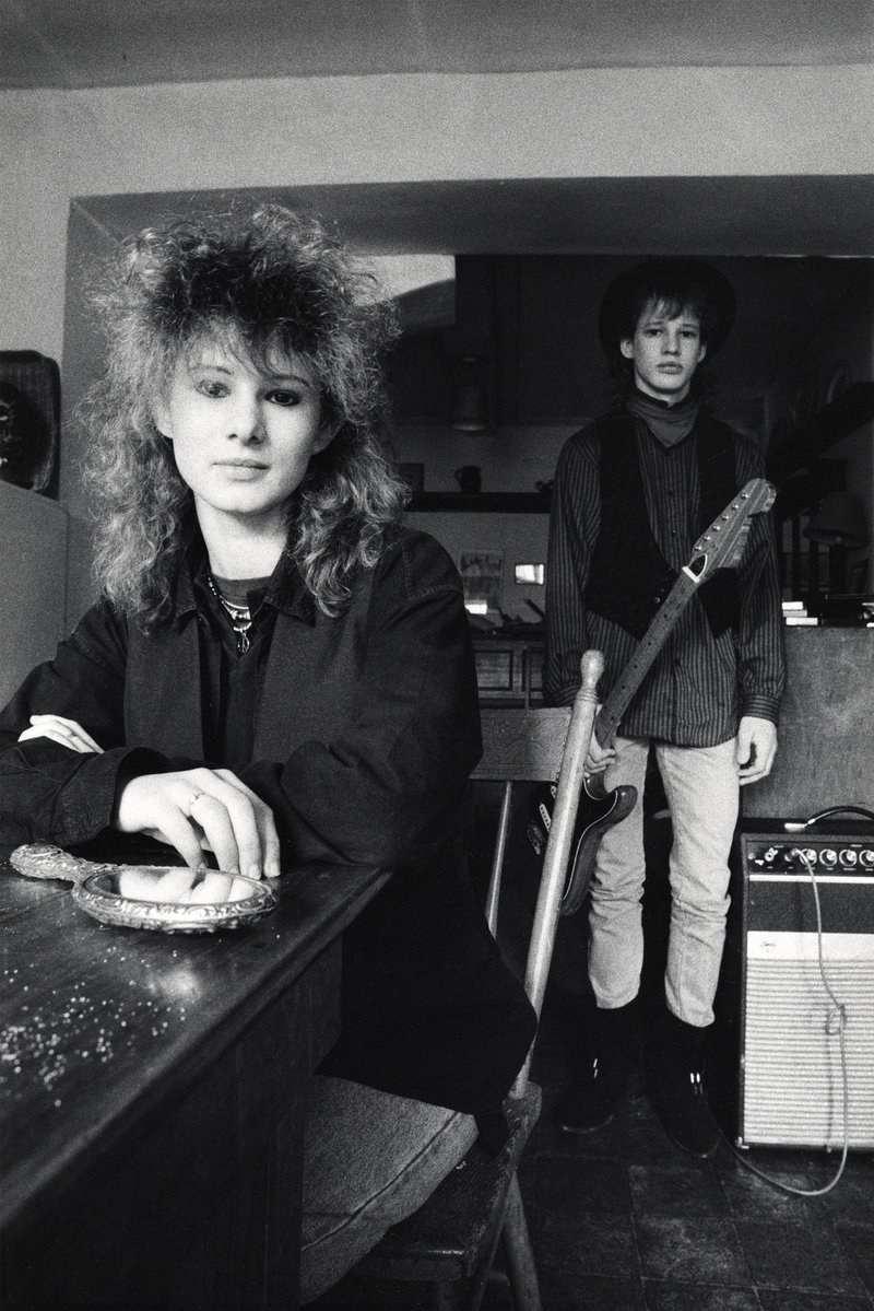 SideGallery's tweet image. 📷 Images of Youth in Cumbria

In 1990, John Rigby worked with young people in West Cumbria to make portraits shaped by their own choices of dress, setting and pose. The result is a collaborative record of youth identity, self-presentation and place.

🔗 sidegallery.co.uk/collection/ima…