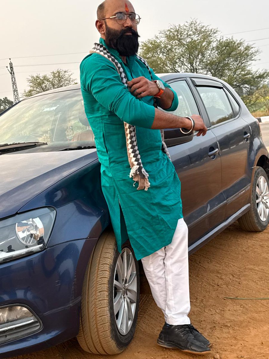Rakeshsennirmal's tweet image. सभी सनातनियों को हिन्दु नववर्ष की हार्दिक बधाई ! 
#HinduNavVarsh #NavSamvatsar #ShubhNavratri #गुड़ी_पड़वा