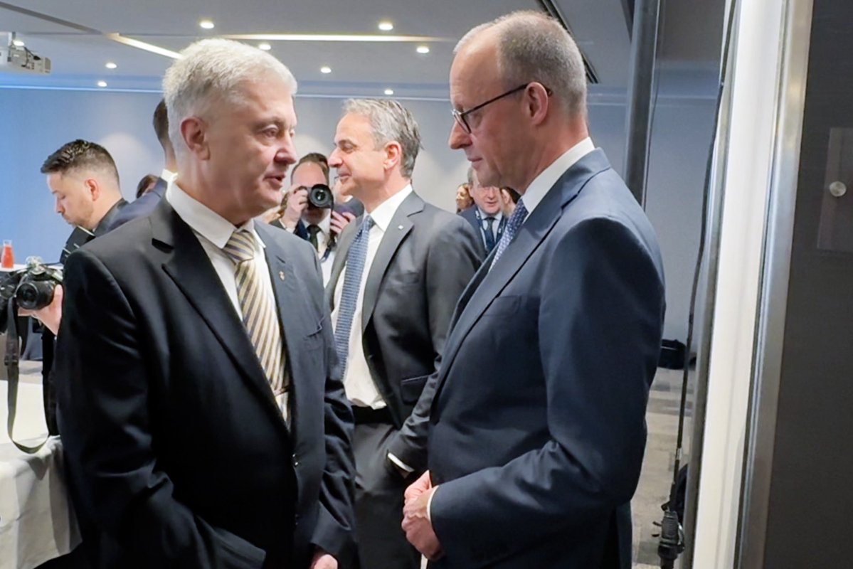 Петро Порошенко tweet media