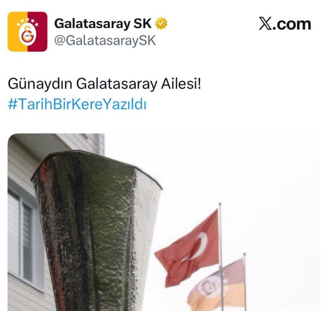 Hiçbir “Türk” dün akşama sevinemez” demiş aslancıklar. E sen Fransız değil misin?

Hadi şimdi burada yatmaya devam edin…

(Beşiktaş maçı sonrası RESMİ HESAPLARI)