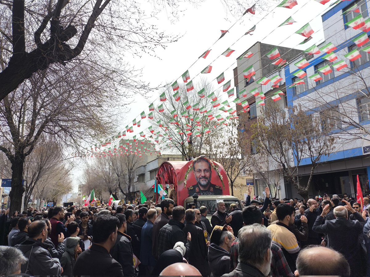 gizBaBa4145's tweet photo. یاحسین بگو شدی فدای کی 
که فدات میشن حالا یکی یکی 
#تا_پای_جان_برای_ایران
#یل_فارسان https://t.co/1NxAIhWy5Z