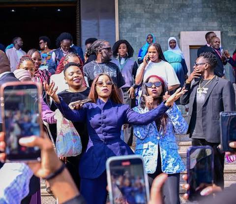 Gideon Nova Kwikiriza tweet media