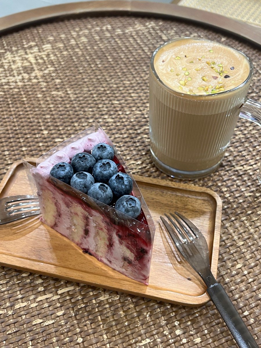 aksinya bakhilina tweet media