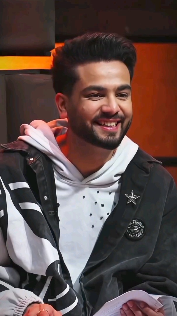 Socializing Editz tweet media