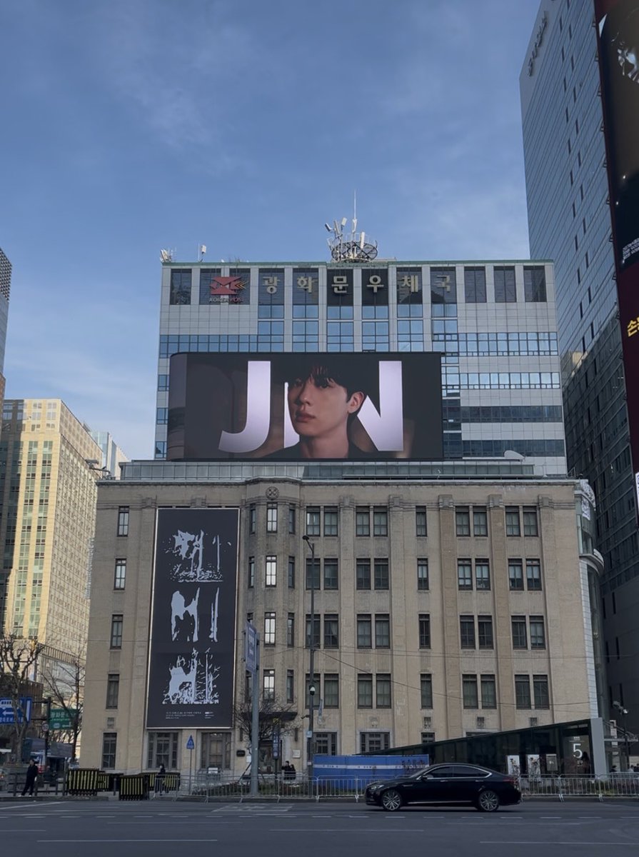 pluto🐾 tweet media