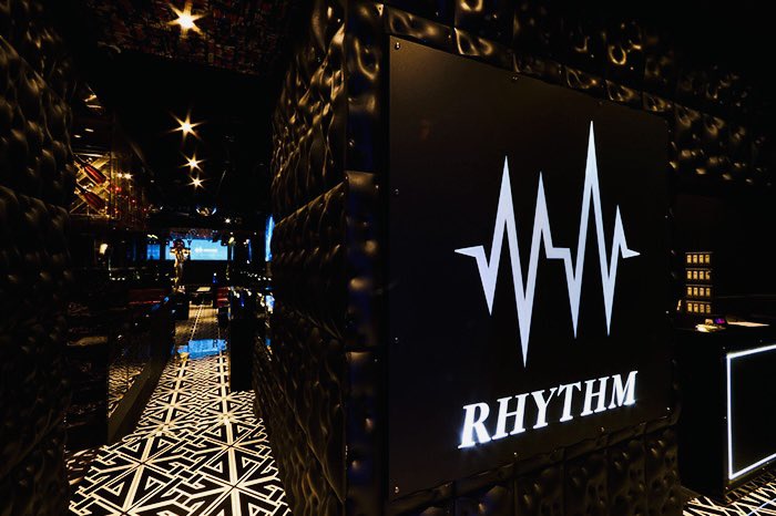 昼職ホス狂い tweet media