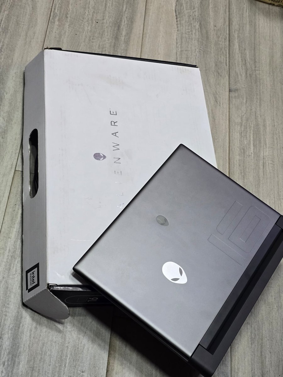 Val Gadgets tweet media