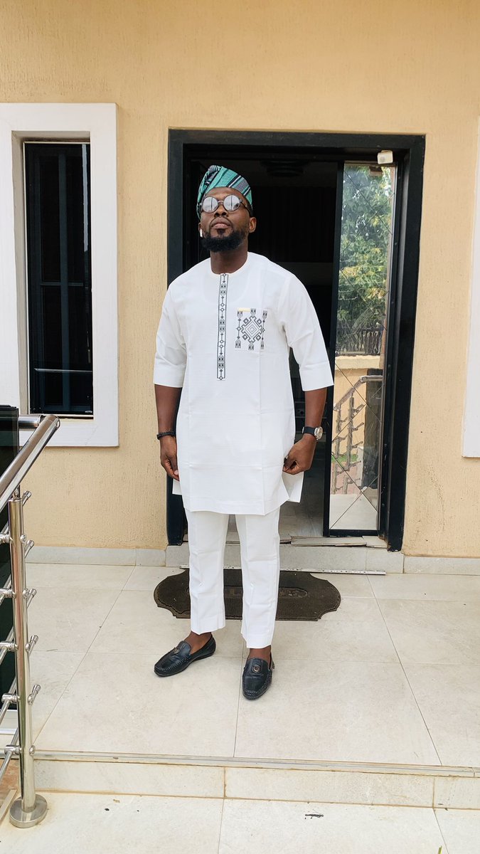 Art Quintessential tweet media