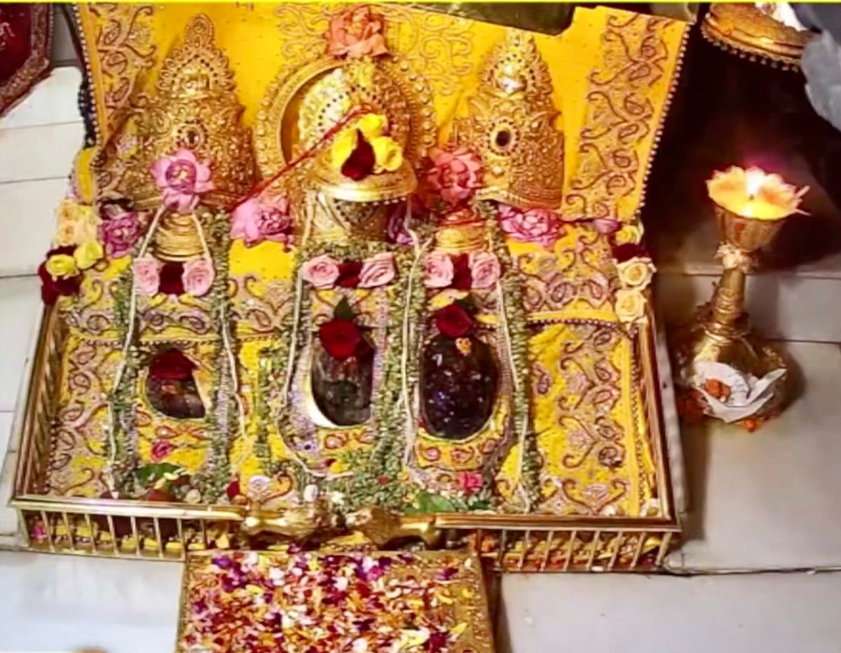 LovelyBhan's tweet photo. Jai mata di 🙏 https://t.co/5N3tjJvsDo