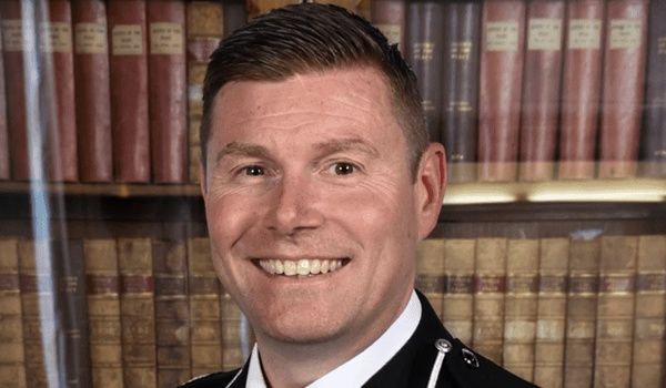 Police Professional tweet media