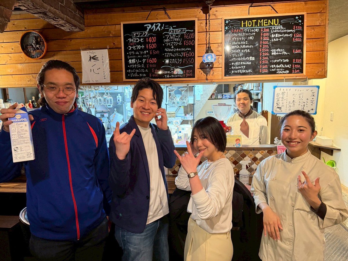 senchan280's tweet photo. \ご馳走様でした🙏/
 #演劇レストラン ｢クリームパスタ〜凡庸な男女による他愛もない夕食〜｣3月公演終演しました🍽ありがとうございました🌷
今回はピンク地底人5号さん(@pinkchiteijin5 )の作演出で、いつもと雰囲気がガラッと変わってほわほわでした☺️
店長メニューは菜の花のおひたし👒 https://t.co/YKnH8KpkNF