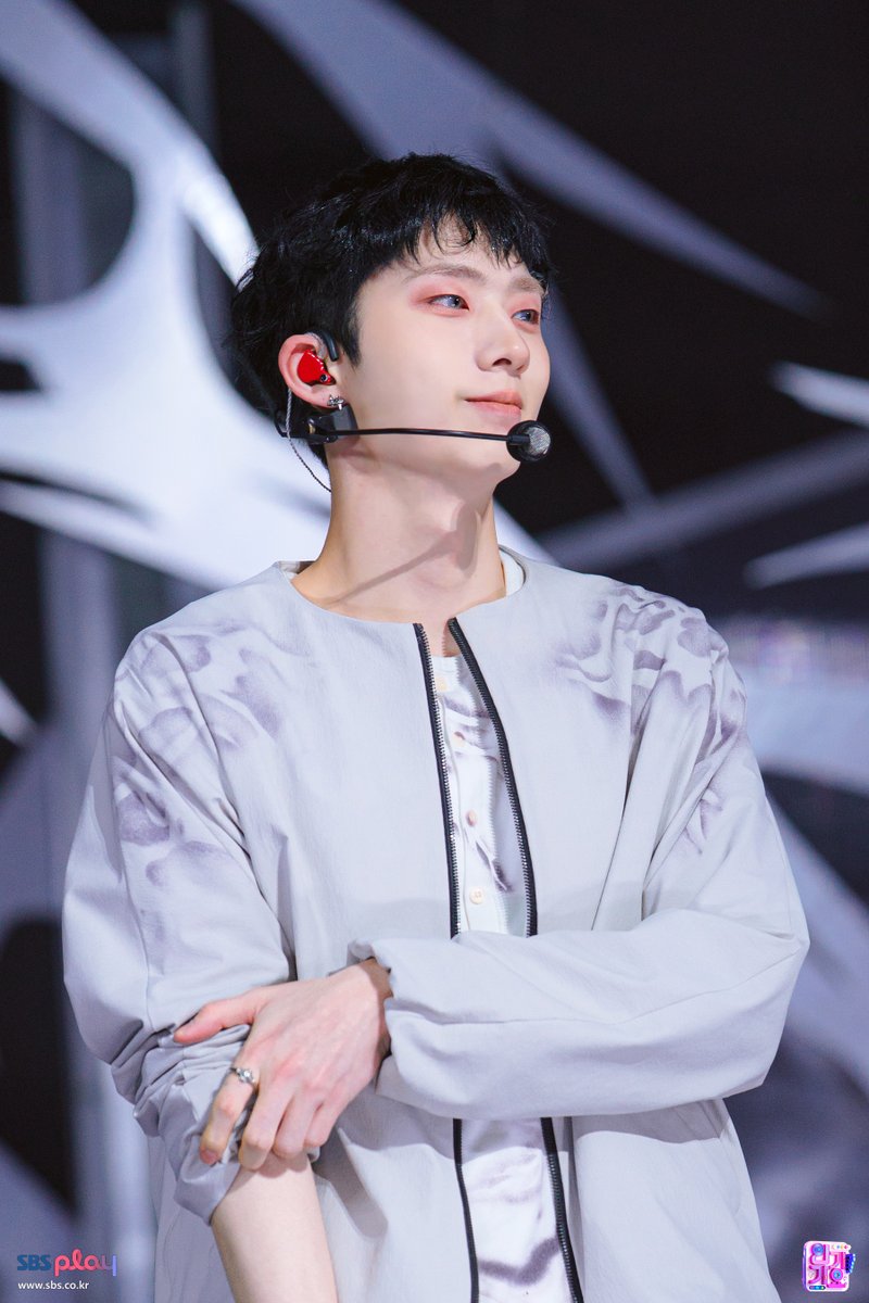 SBS 인기가요 (SBS Inkigayo) tweet media