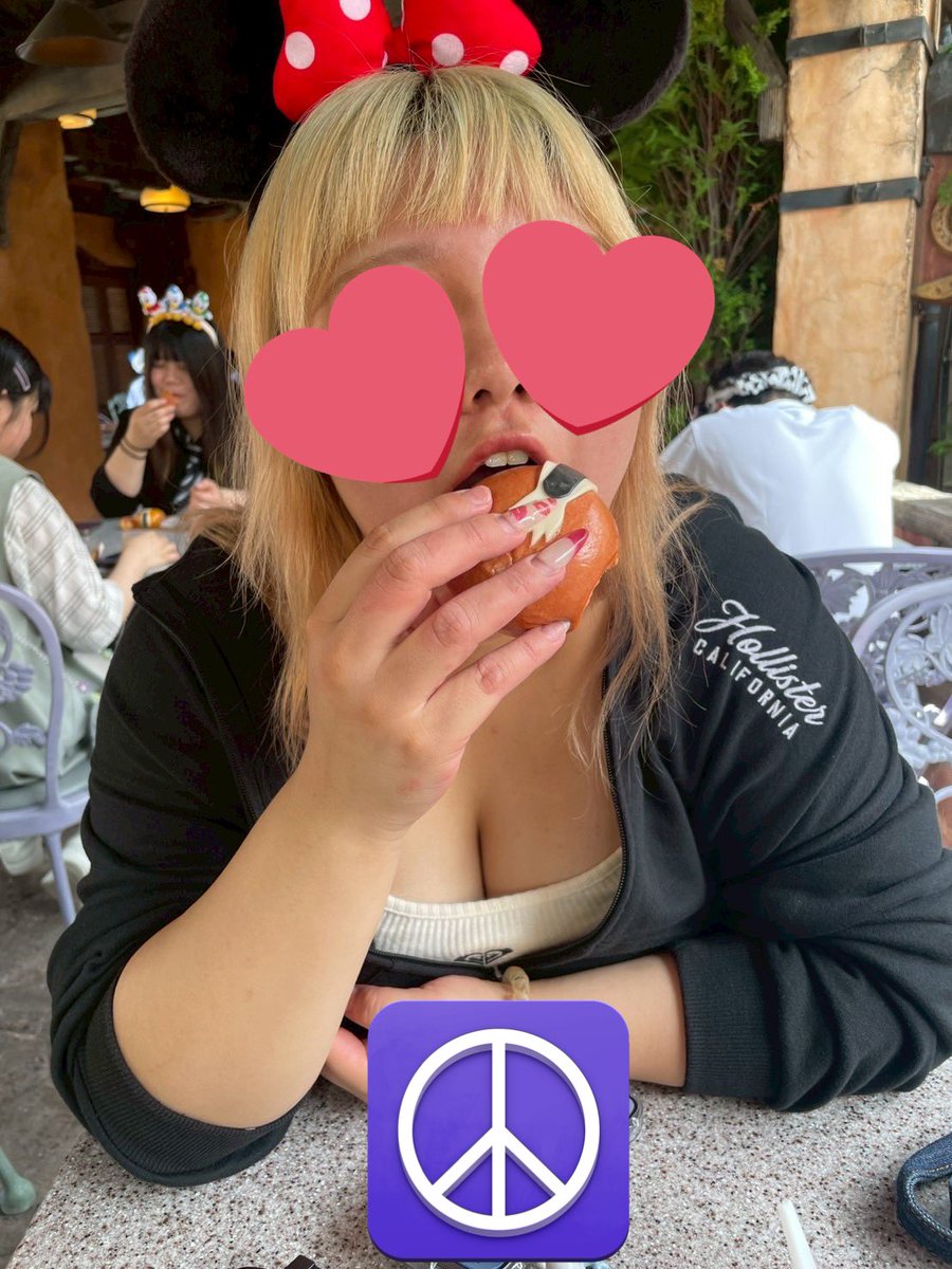 q00q134's tweet photo. ディズニーでもずっと食べてます( 'ч' )
今年は色んなとこに出かけてくれる彼氏が欲しいー‼️
 #裏アカ女子  #裏アカ男子  #裏アカ女子と繋がりたい  #裏アカ男子と繋がりたい  #ぽっちゃり女子  #ぽっちゃり女子と繋がりたい  #ぽっちゃり好きと繋がりたい  #ぽっちゃり好き男子 https://t.co/jXHCjoOTAI