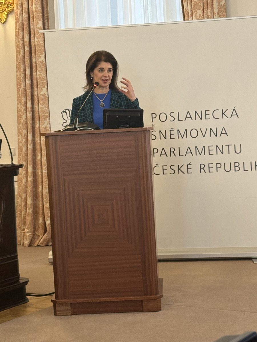 Eva Šrámková tweet media