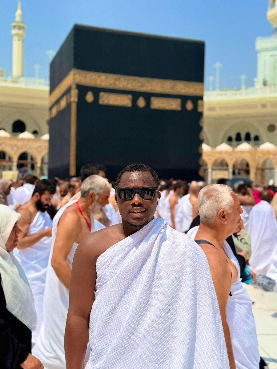 Prince Adeshina tweet media