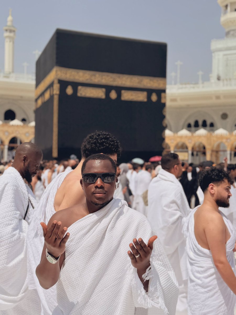 Prince Adeshina tweet media