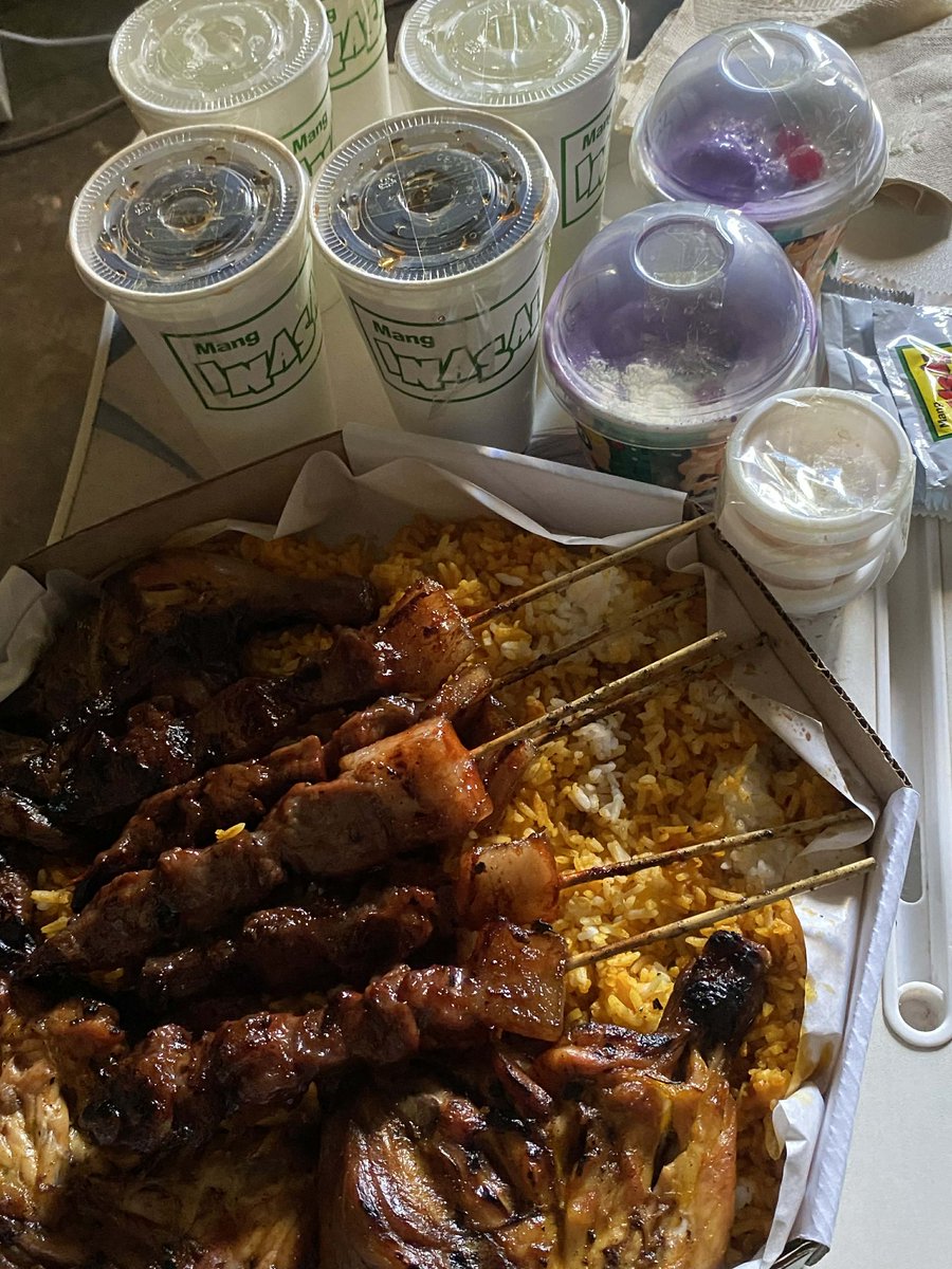 ettekcis tweet media