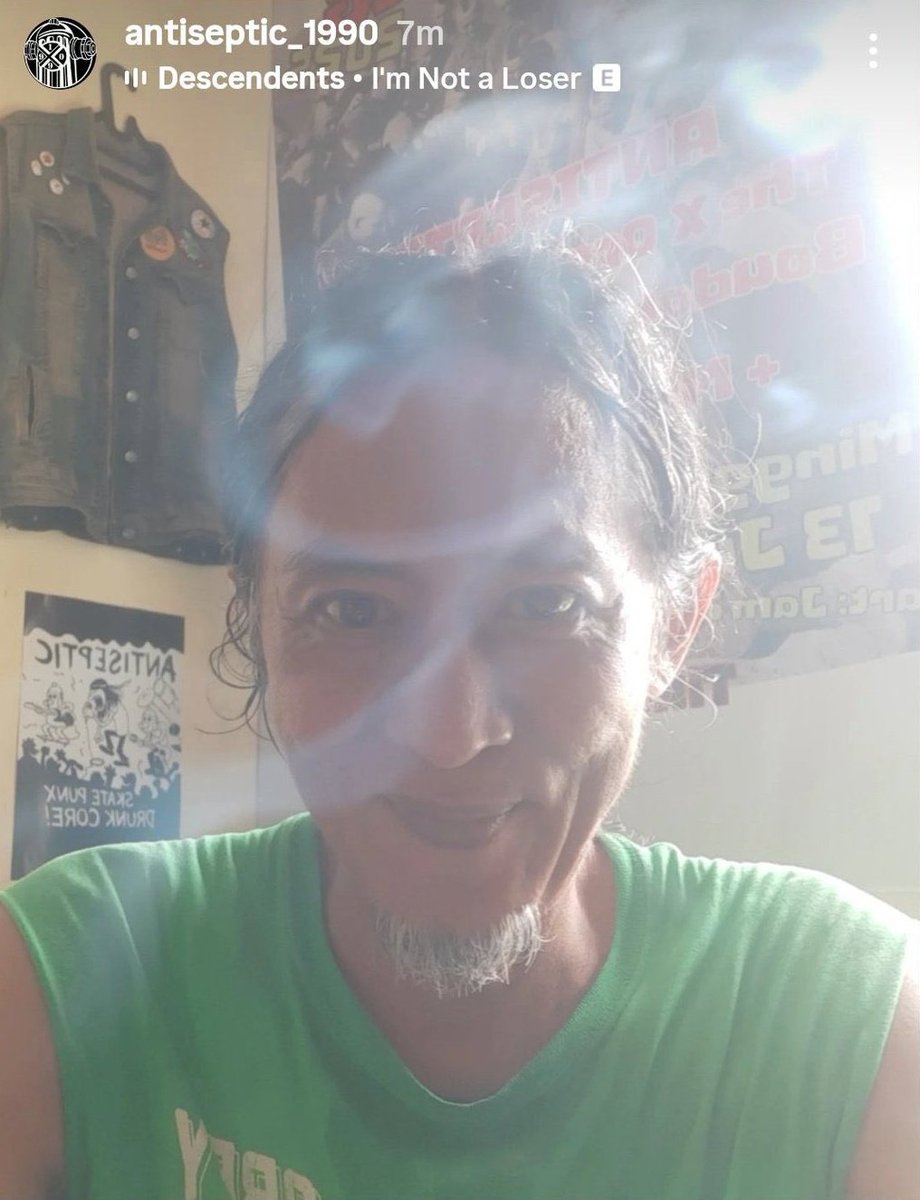 Indonesian Poop Base tweet media