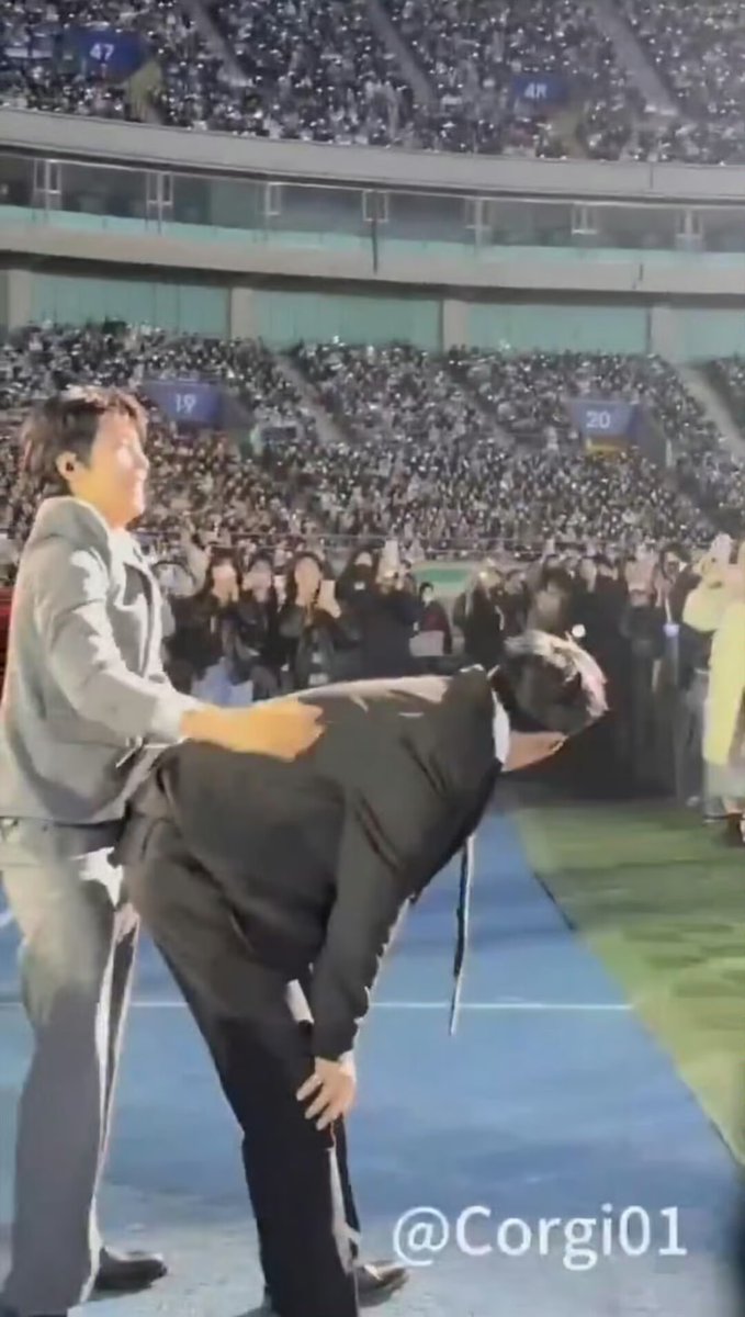 草沙沙响 tweet media