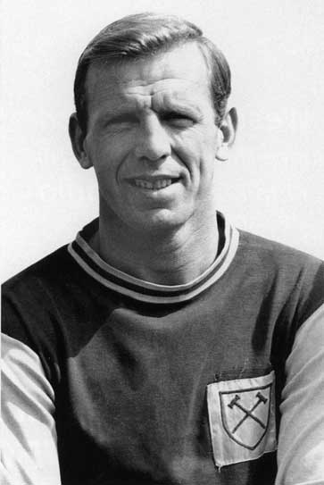 Billy Bonds Stand tweet media