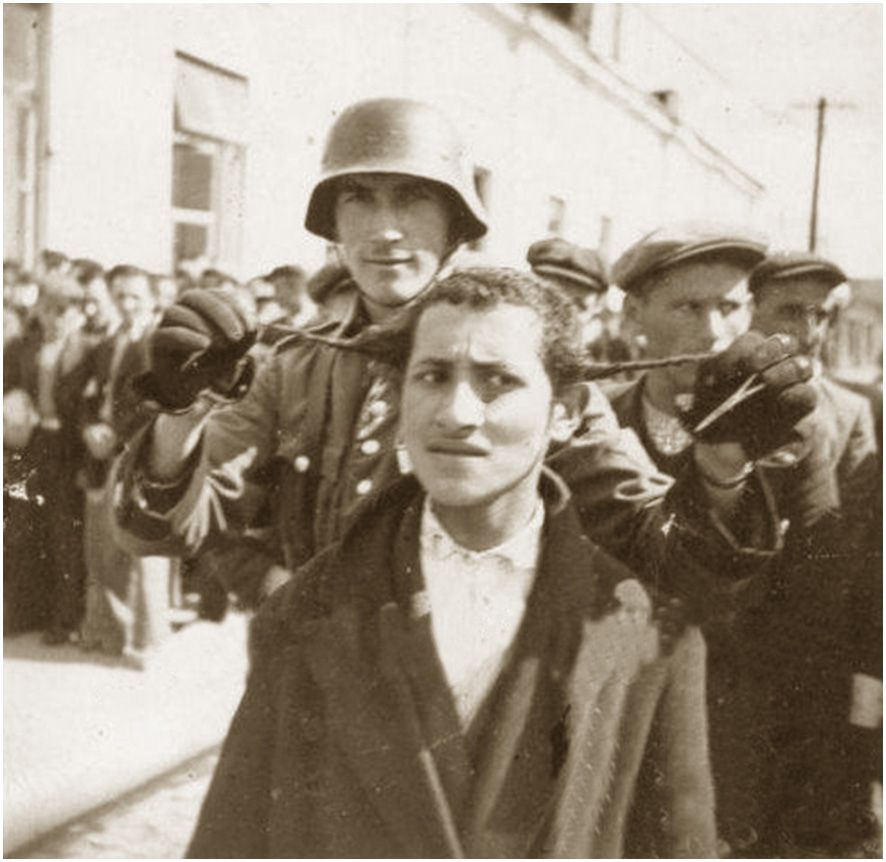 William Travis tweet media