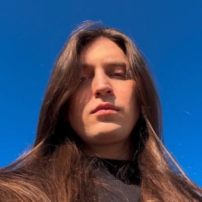 María S tweet media