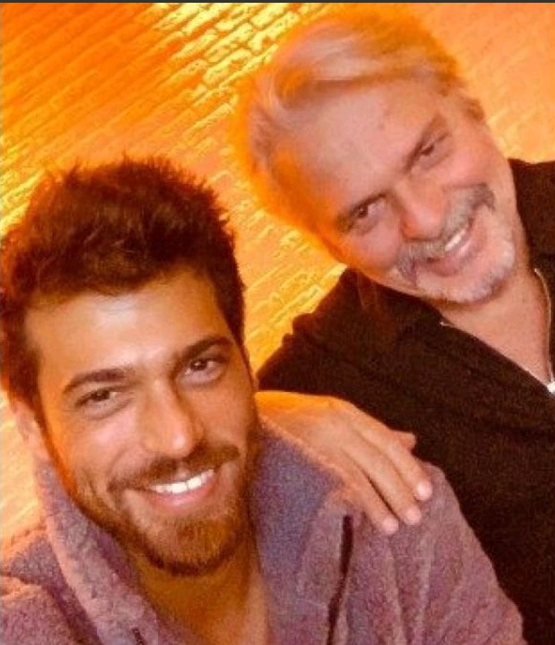 Buongiorno buon 19 marzo 
auguri a tutti i papà 
del mondo 
#CanYaman