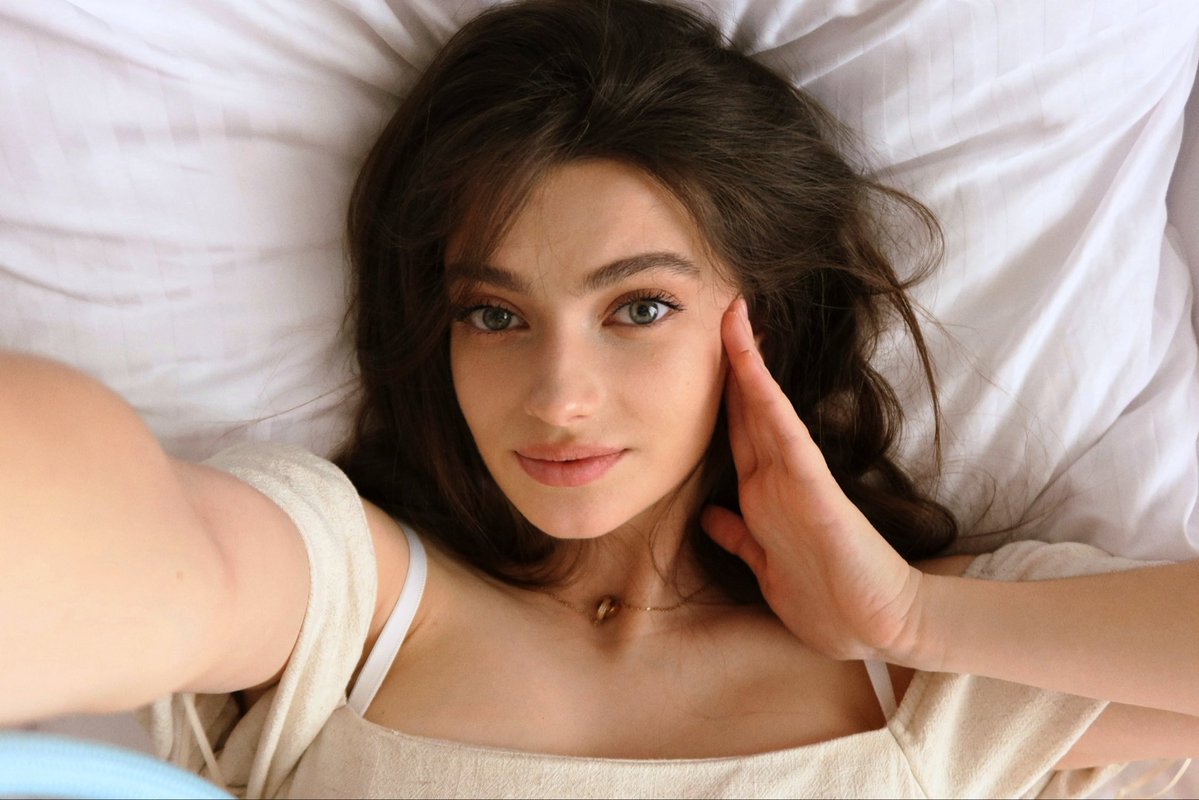 Victoria🦦 tweet media