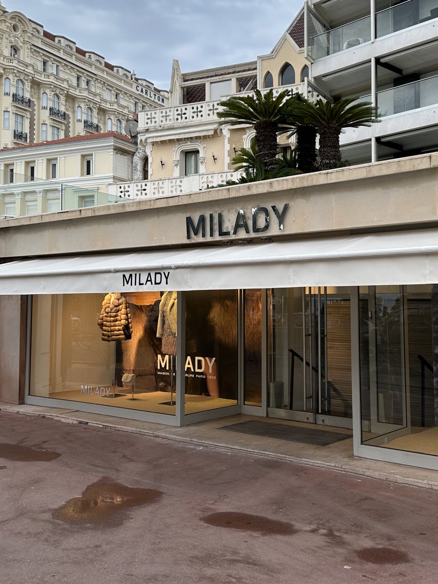 MontBlanc tweet media