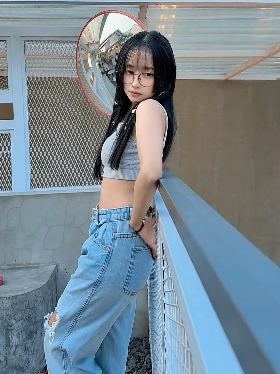 April15655's tweet photo. Semangat puasa nya ya 💪🏻☺️,
Sebentar lagi lebaran,
Tahan dulu ya, jangan dulu coli,
Kalau mau ngobrol santai, DM aku saja ☺️ https://t.co/uW3GOBLcss