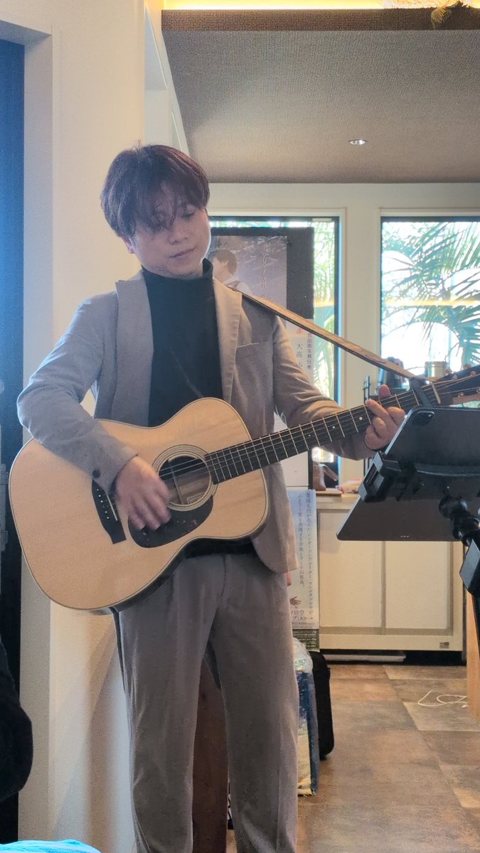 nobu_t_2525's tweet photo. 🌿あっという間の1週間
2026.3.12
👑#磯山純 さん
🫖#Ncafe にて
《弾き語りライブ〜6度目まして、こんにちは!〜》開催❣️
美味しいアフタヌーンティーをいただいてから
素敵なアンプラグドライブ✨
大好きなバラード多め&新曲
嬉しい幸せ時間でした🫶
📸動画オッケーの曲は
🎵forgive でした✨💓 https://t.co/OEH9k9G94l