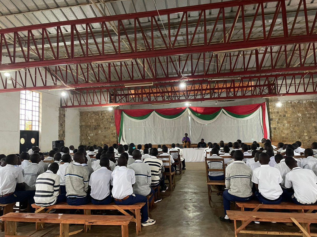 Campus France Burundi tweet media