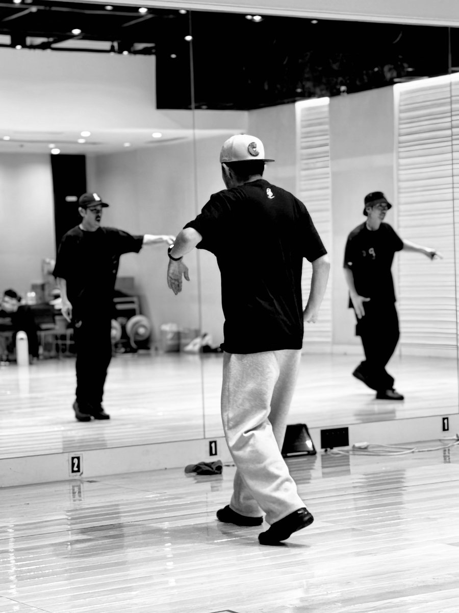 EXILE LIVE info tweet media