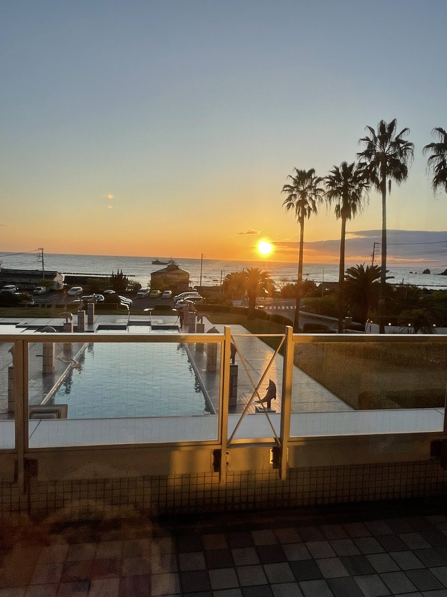 あけち tweet media