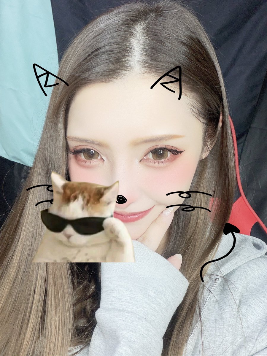 ispi_1119's tweet photo. #玉屋555大橋店 様で
コヒレ復活まであと2日🥺❤️

かわちい色紙に書くために
たまピー書きまくって練習しよんやけど
大苦戦している🐧⚡️ww

土曜日だし福岡市内なので
沢山の方に会えたらいいなぁ♡

んー❣️楽しみすぎる((o(｡>ω<｡)o))

PR https://t.co/0Mkd41o6wa