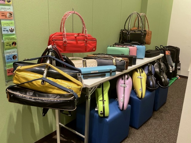 yamanomusic's tweet image. 【#ヤマノミュージックサロン南町田】
🌸ケース＆ケースカバーフェア 3/22(日)まで開催中😍
#CCシャイニーケース #PROTEC #Fluterscooter など人気＆定番ブランドを取りそろえ、期間限定価格にて販売👍
現品限りのアウトレット品もあり👀掘り出し物に出会えるかも!?💫
yamano-music.co.jp/information/53…