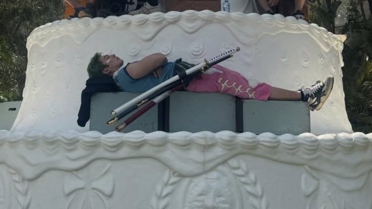 roronoa zoro ⚔️ tweet media