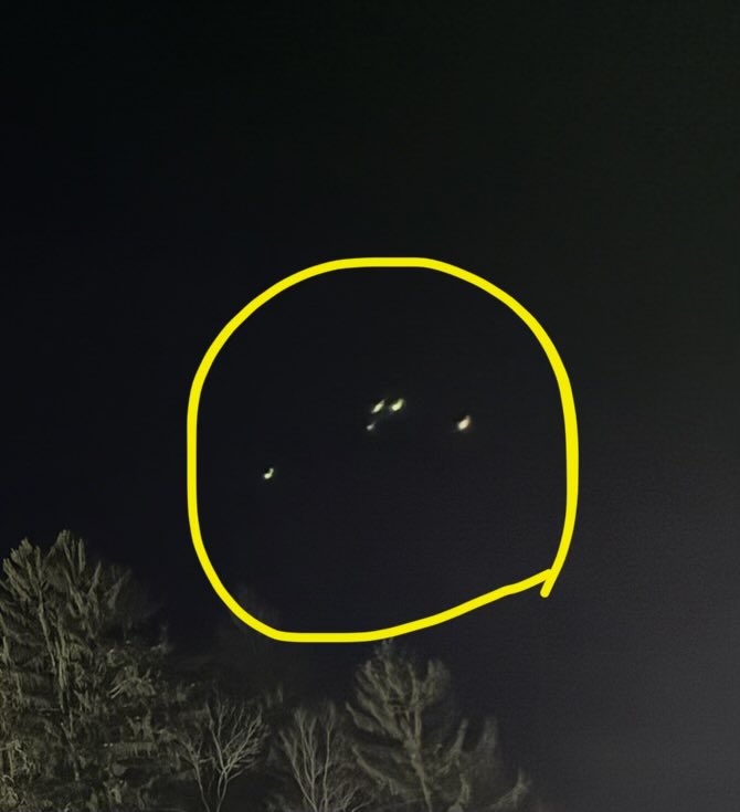 クマロボ tweet media