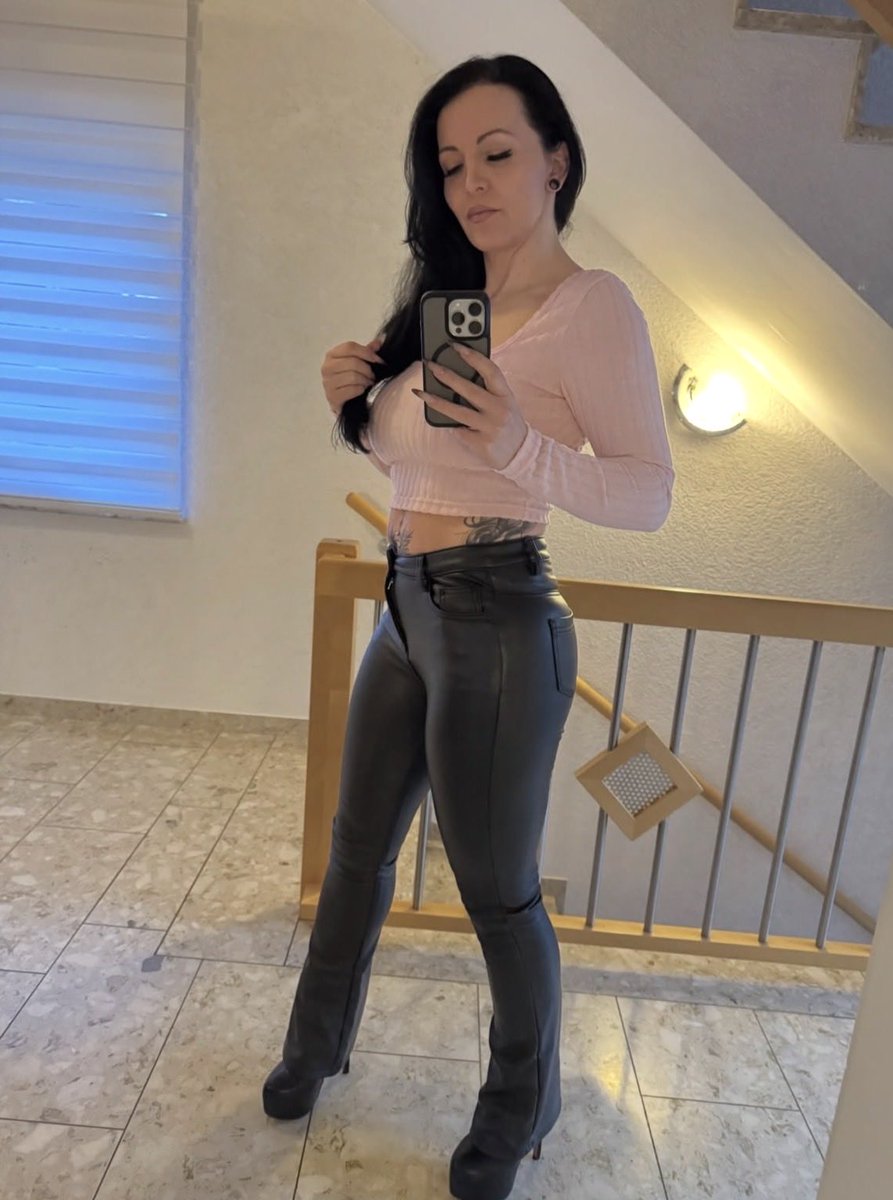 supremegoddess tweet media