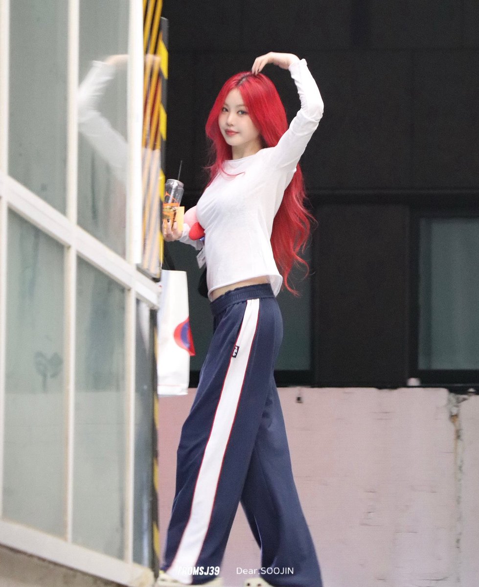 항상 행복하게 해줘서 고마워♥️

#수진 #SOOJIN