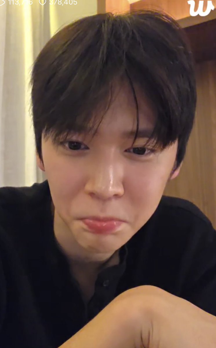 ก็เธอน่ะสวยซะยิ่งกว่านางฟ้า
ฮอตซะยิ่งกว่าดารา น่ารักซะยิ่งกว่ากาก้า
ก็ได้แต่ขอให้เธอไม่หลอกกัน