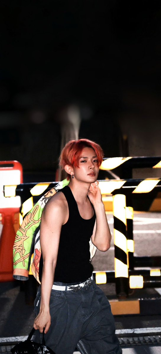 annr1b's tweet photo. Even in endless night, fate leads Heeseung back to us.

#LET_HEESEUNG_DO_BOTH
#RESPECT_ENHYPEN
#ENHYPEN_IS_7 https://t.co/gPu9UjWBS3