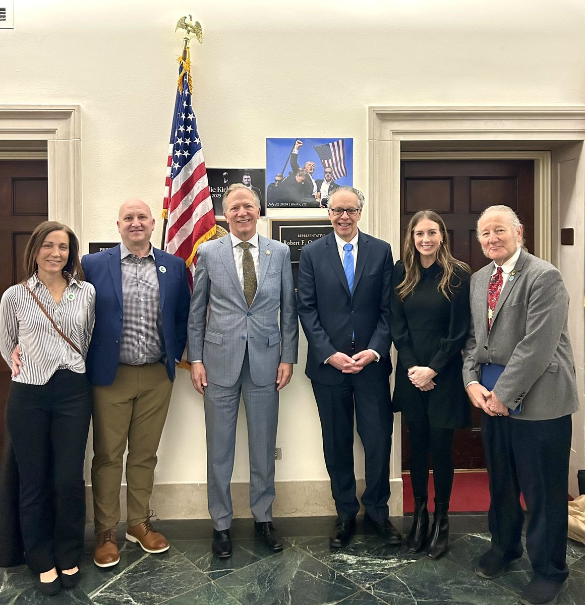 Bob Onder tweet media