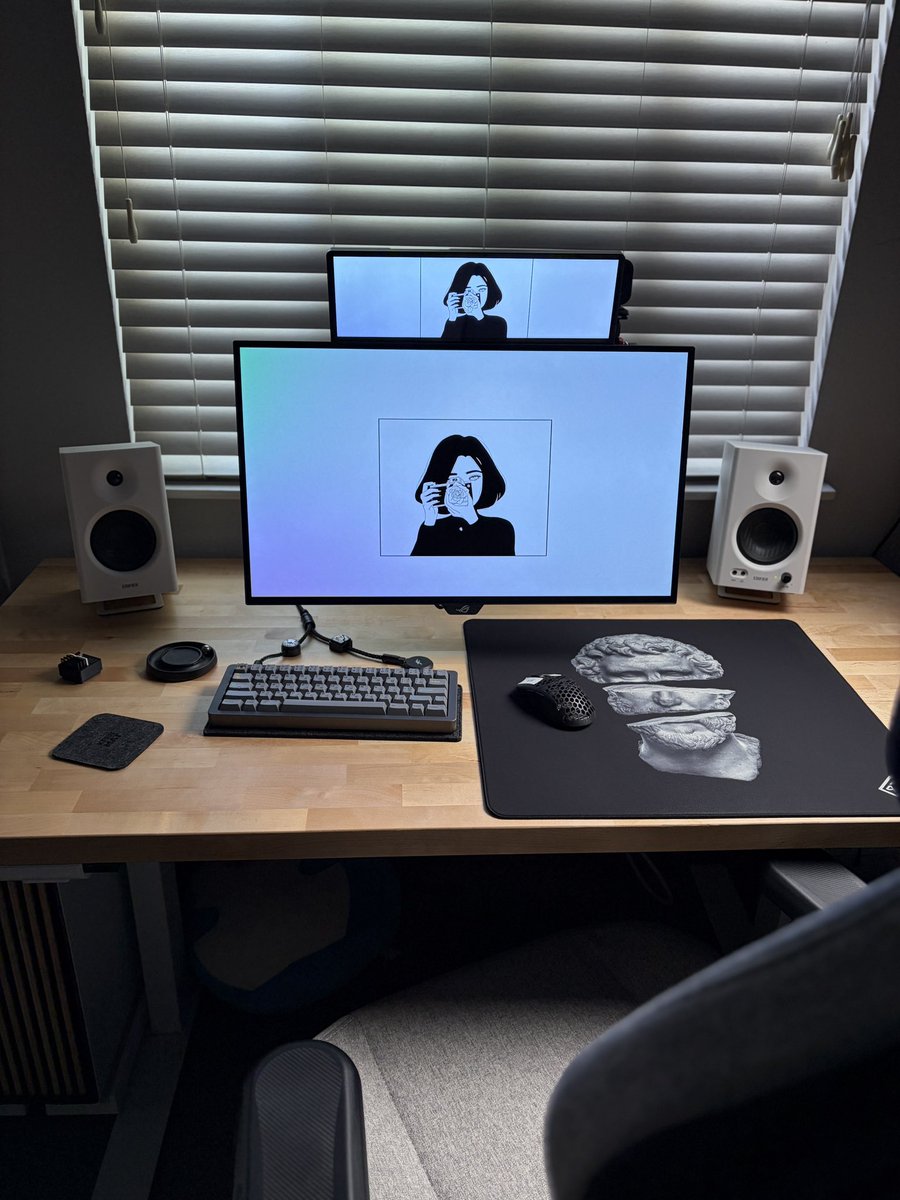 papacharliegames tweet media