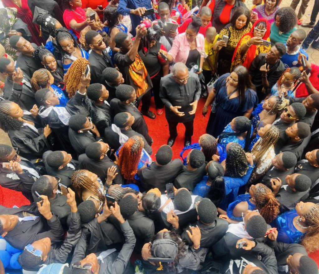 Concerned Citizen tweet media