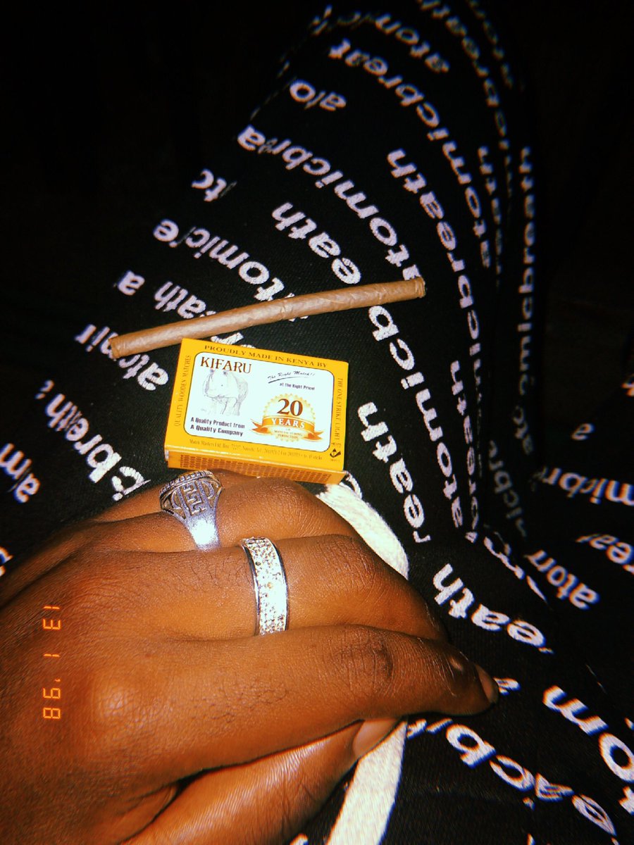 sharpactive15's tweet photo. Nmeamua wacha nijichomee shetani akose kazi 😂 https://t.co/tm4fMVg3Wh