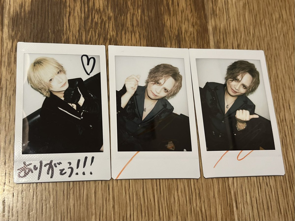trhk__rr___'s tweet photo. 【お譲りします】
零[Hz] ZEROHZ 8TH ANNIVERSARY LIVE SIXAXIZ-2026

3/19 大阪 心斎橋JANUS当日チェキ

譲: ROYさん Leoさん
求:500円(+送料)

お気軽にお声がけ下さい https://t.co/aTNOvrebfl