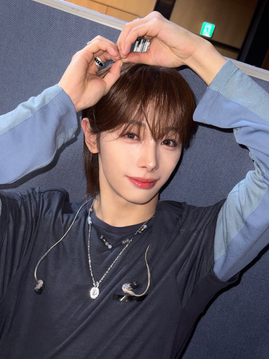 TUNEXX_official's tweet photo. 𝐼 𝑠��𝑖𝑙𝑙 𝑔𝑙𝑜𝑤 𝑦𝑒𝑎ℎ 

#TUNEXX #튜넥스
#Taira #타이라
#SET_BY_US_ONLY
#내가_살아있다는_증거 https://t.co/4Xis03ym8S
